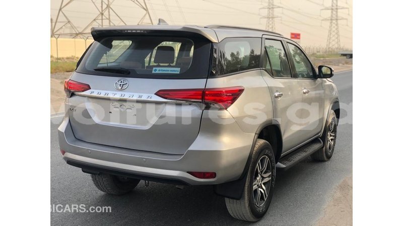 Big with watermark toyota fortuner estuary import dubai 6698