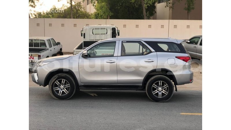 Big with watermark toyota fortuner estuary import dubai 6698