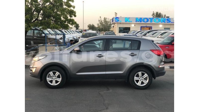 Big with watermark kia sportage estuary import dubai 6699