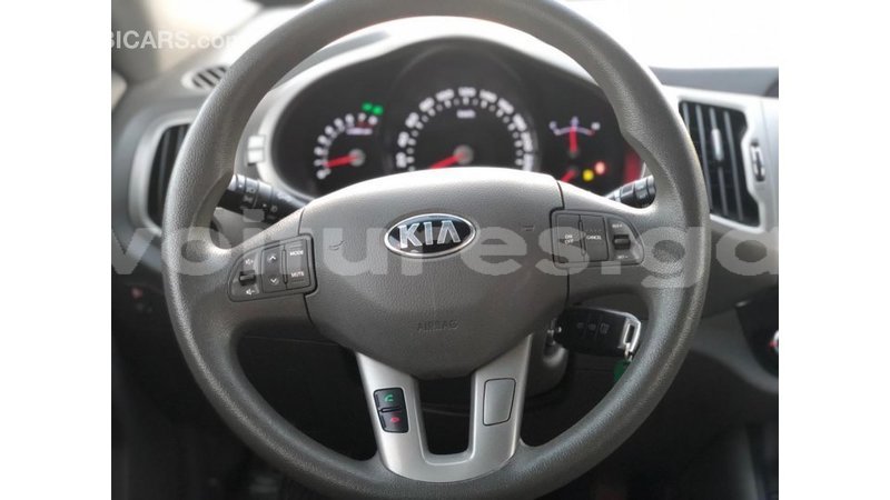 Big with watermark kia sportage estuary import dubai 6699