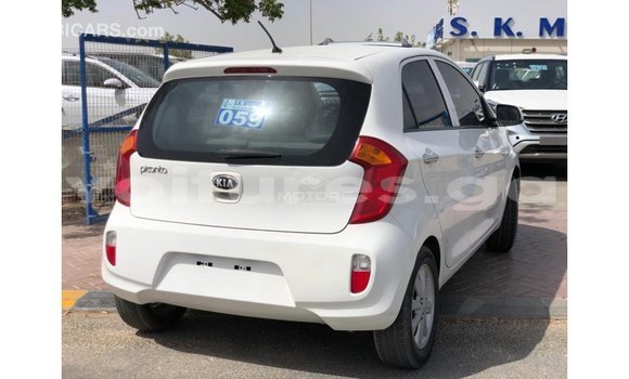 Acheter Import Voiture Kia Picanto Blanc à Import - Dubai, Estuaire Acheter Import Voiture Kia Picanto Blanc à Import - Dubai, Estuaire