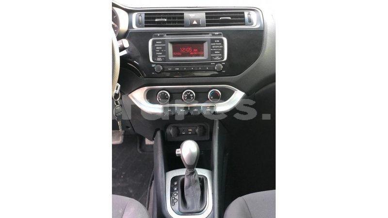 Big with watermark kia rio estuary import dubai 6702