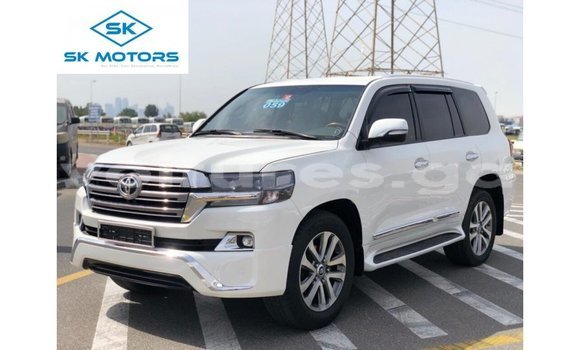 Buy Import Toyota Land Cruiser White Car in Import - Dubai in Estuary Buy Import Toyota Land Cruiser White Car in Import - Dubai in Estuary