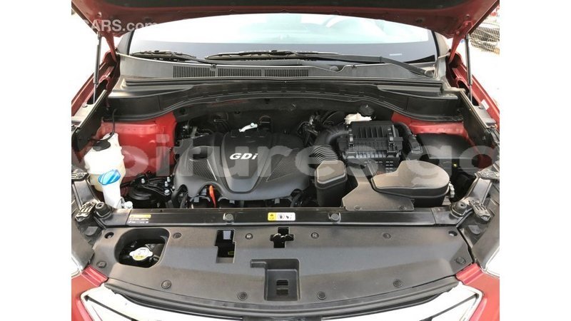 Big with watermark hyundai santa fe estuary import dubai 6704