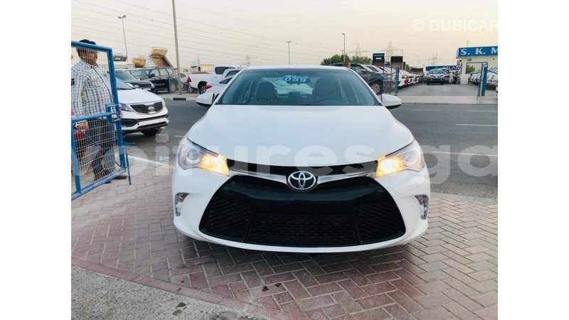 Big with watermark toyota camry estuary import dubai 6706