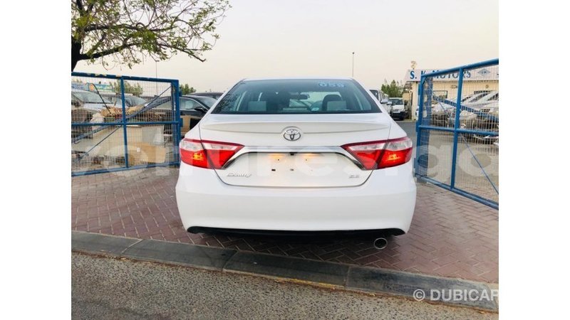 Big with watermark toyota camry estuary import dubai 6706