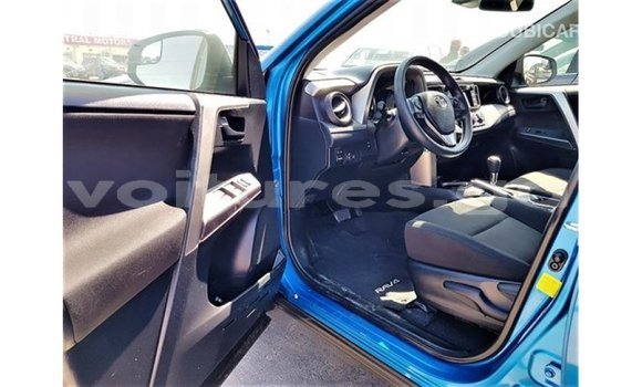 Sayi Imported Toyota HiAce Blue Babbar mota in Import - Dubai a estuary Sayi Imported Toyota HiAce Blue Babbar mota in Import - Dubai a estuary