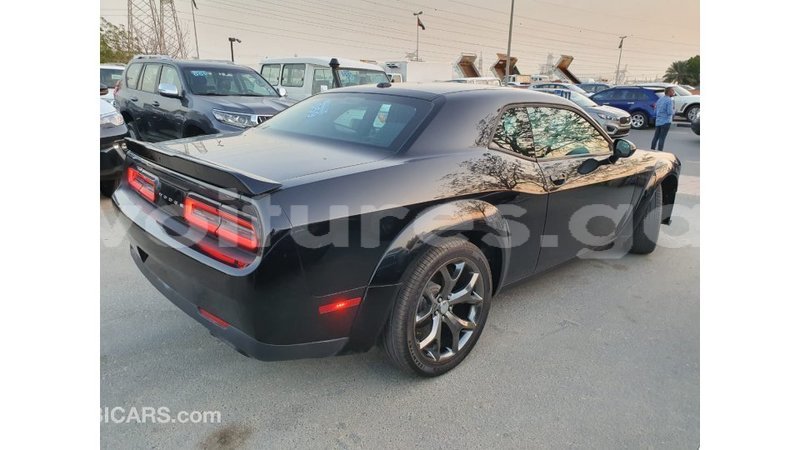 Big with watermark dodge challenger estuary import dubai 6711