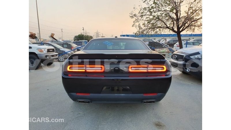 Big with watermark dodge challenger estuary import dubai 6711