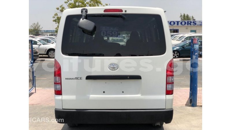 Big with watermark toyota da estuary import dubai 6712