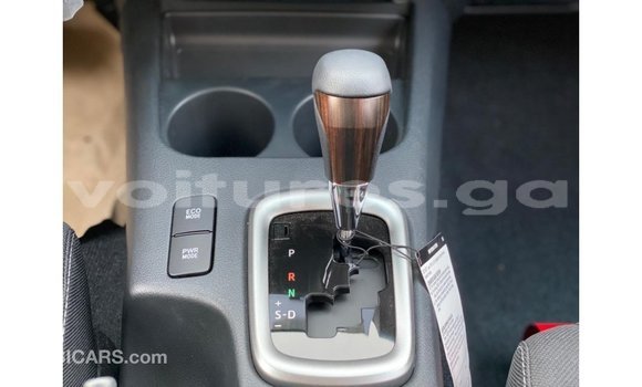 Sayi Imported Toyota Hilux White Mota in Import - Dubai a estuary Sayi Imported Toyota Hilux White Mota in Import - Dubai a estuary