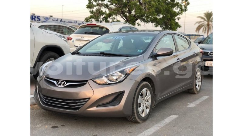 Big with watermark hyundai elantra estuary import dubai 6718