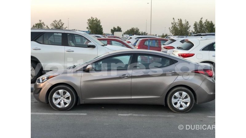 Big with watermark hyundai elantra estuary import dubai 6718