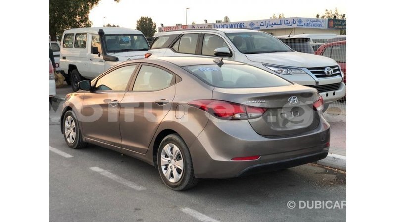 Big with watermark hyundai elantra estuary import dubai 6718