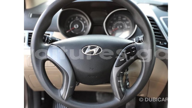 Big with watermark hyundai elantra estuary import dubai 6718