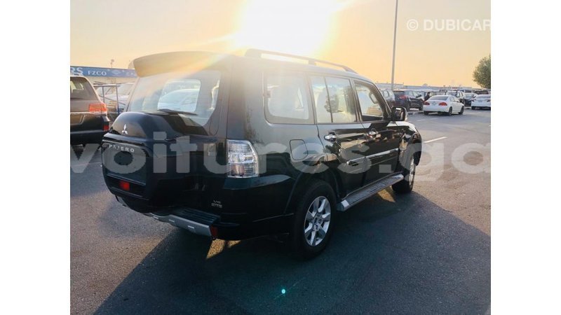 Big with watermark mitsubishi pajero estuary import dubai 6724