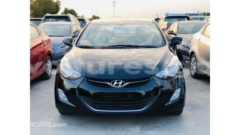 Big with watermark hyundai elantra estuary import dubai 6729