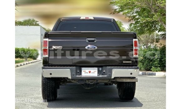 Acheter Import Voiture Ford Club Wagon Marron à Import - Dubai, Estuaire Acheter Import Voiture Ford Club Wagon Marron à Import - Dubai, Estuaire