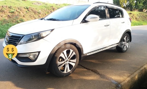 Acheter Occasion Voiture Kia Sportage Blanc à Libreville, Estuaire