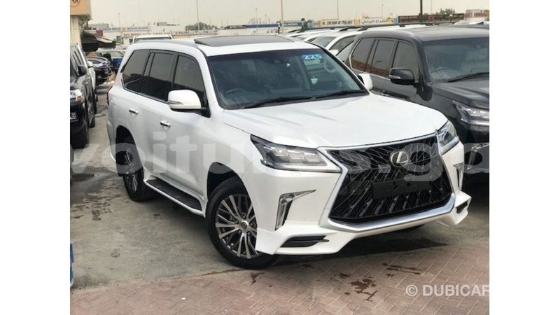 Big with watermark lexus lx estuaire import dubai 6737