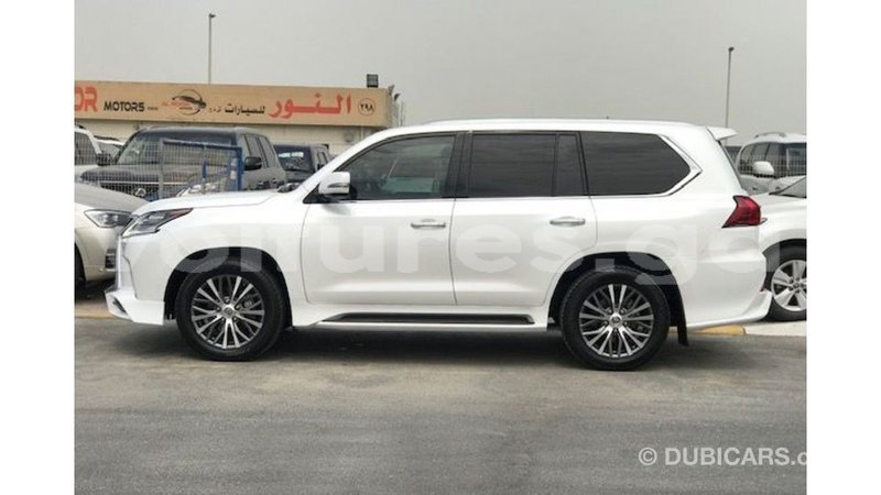 Big with watermark lexus lx estuaire import dubai 6737