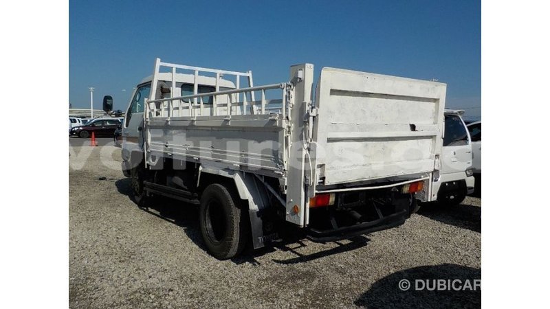 Big with watermark toyota dyna estuaire import dubai 6738