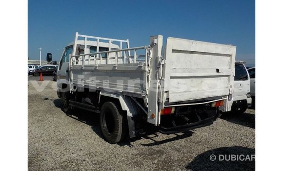 Acheter Import Utilitaire Toyota Dyna Blanc à Import - Dubai, Estuaire Acheter Import Utilitaire Toyota Dyna Blanc à Import - Dubai, Estuaire