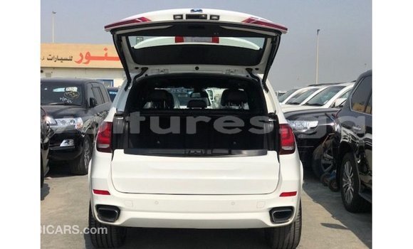 Acheter Import Voiture BMW X5 Blanc à Import - Dubai, Estuaire Acheter Import Voiture BMW X5 Blanc à Import - Dubai, Estuaire