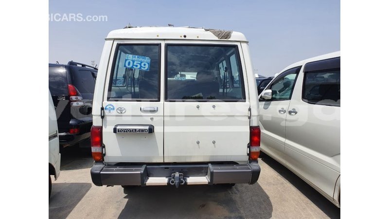 Big with watermark toyota land cruiser estuaire import dubai 6740