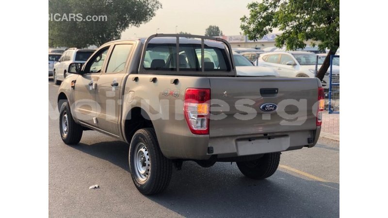 Big with watermark ford ranger estuaire import dubai 6741