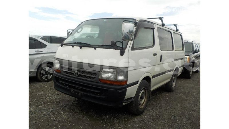 Big with watermark toyota hiace estuary import dubai 6742