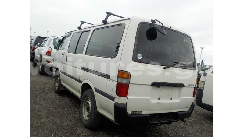 Big with watermark toyota hiace estuaire import dubai 6742