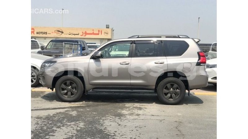 Big with watermark toyota prado estuary import dubai 6743