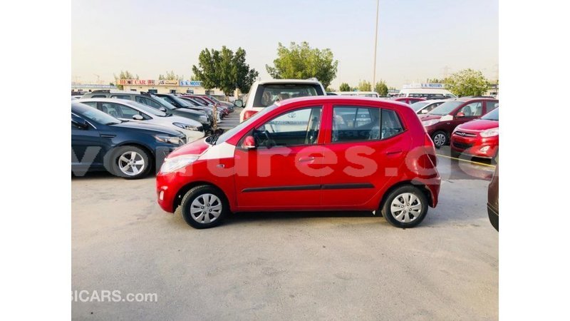 Big with watermark hyundai i10 estuary import dubai 6744