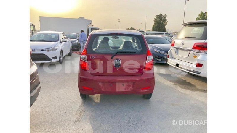 Big with watermark hyundai i10 estuaire import dubai 6744