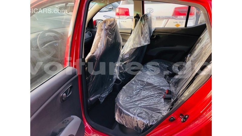 Big with watermark hyundai i10 estuaire import dubai 6744