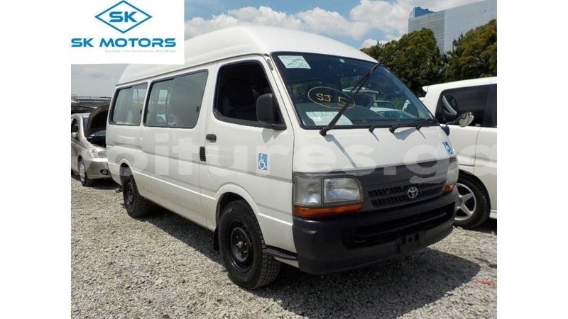 Big with watermark toyota hiace estuary import dubai 6747