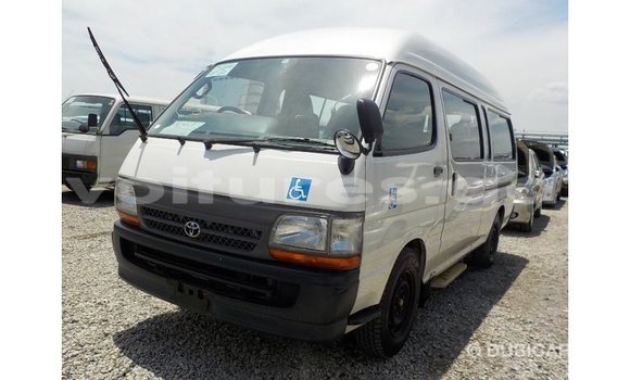 Acheter Import Voiture Toyota Hiace Blanc à Import - Dubai, Estuaire Acheter Import Voiture Toyota Hiace Blanc à Import - Dubai, Estuaire