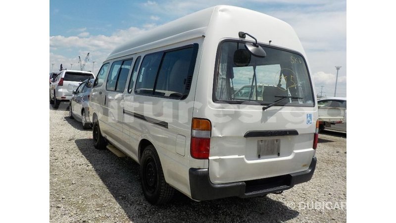 Big with watermark toyota hiace estuary import dubai 6747