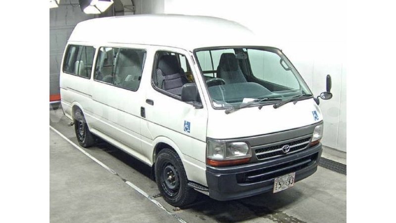 Big with watermark toyota hiace estuaire import dubai 6747