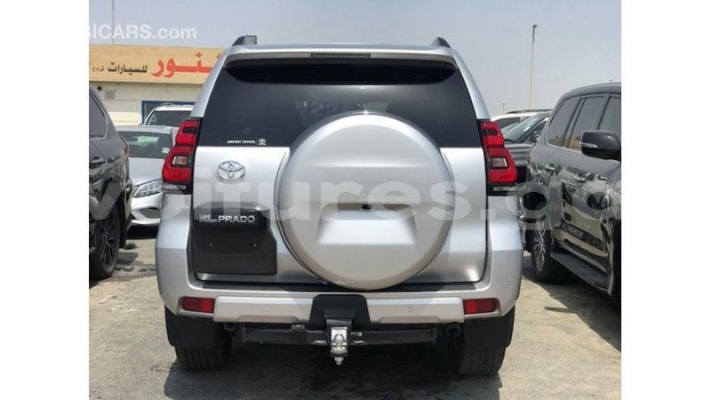 Big with watermark toyota prado estuaire import dubai 6748