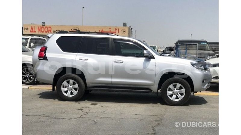 Big with watermark toyota prado estuaire import dubai 6748