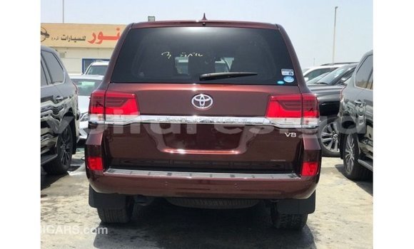 Acheter Import Voiture Toyota Land Cruiser Rouge à Import - Dubai, Estuaire Acheter Import Voiture Toyota Land Cruiser Rouge à Import - Dubai, Estuaire