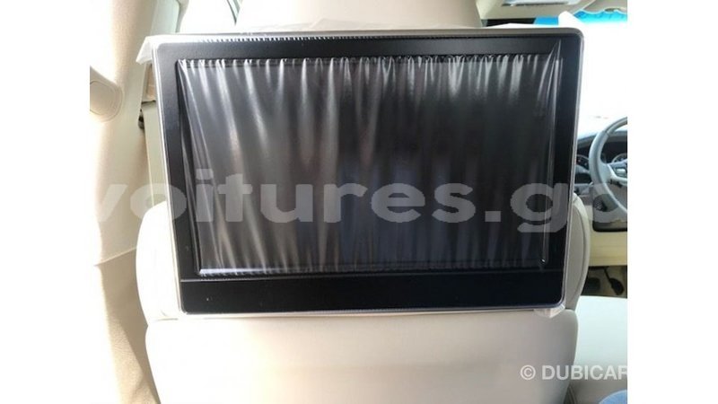 Big with watermark toyota land cruiser estuaire import dubai 6750