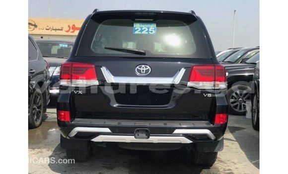 Acheter Import Voiture Toyota Land Cruiser Noir à Import - Dubai, Estuaire Acheter Import Voiture Toyota Land Cruiser Noir à Import - Dubai, Estuaire
