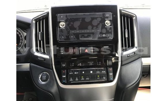 Acheter Import Voiture Toyota Land Cruiser Noir à Import - Dubai, Estuaire Acheter Import Voiture Toyota Land Cruiser Noir à Import - Dubai, Estuaire