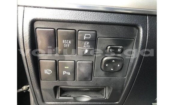 Acheter Import Voiture Toyota Land Cruiser Noir à Import - Dubai, Estuaire Acheter Import Voiture Toyota Land Cruiser Noir à Import - Dubai, Estuaire