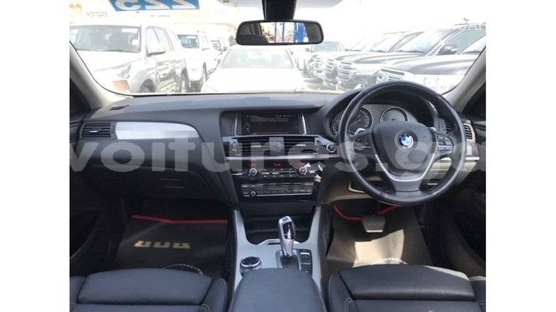 Big with watermark bmw x4 estuaire import dubai 6754