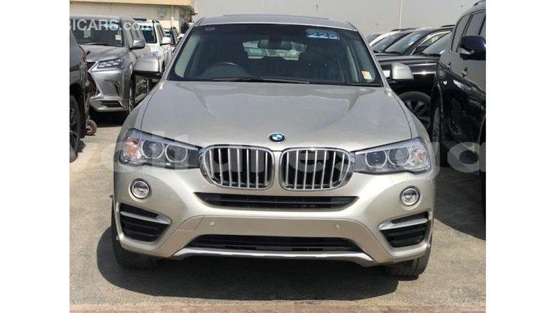 Big with watermark bmw x4 estuaire import dubai 6754