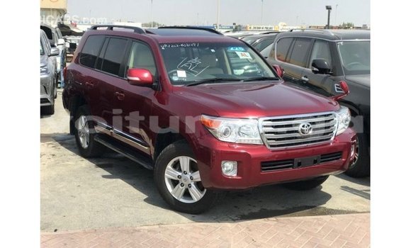 Acheter Import Voiture Toyota Land Cruiser Rouge à Import - Dubai, Estuaire Acheter Import Voiture Toyota Land Cruiser Rouge à Import - Dubai, Estuaire